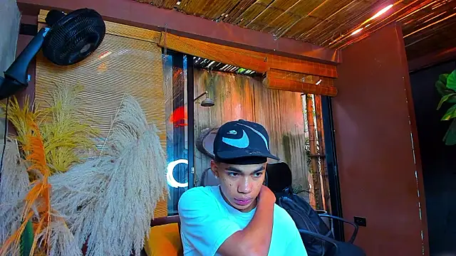 AlanCutee online show from 01-18-26, 01:26