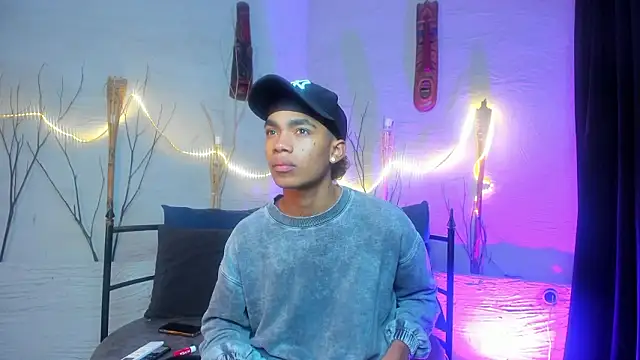 AlanCutee online show from 02-10-26, 12:20