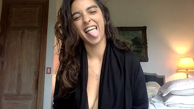 Snapshot of venuslibre chatting on 02-15-26, 12:58 venuslibre online show from 02-15-26, 12:58