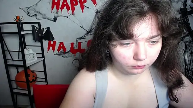 NeonilaLisova online show from 11-08-25, 06:13