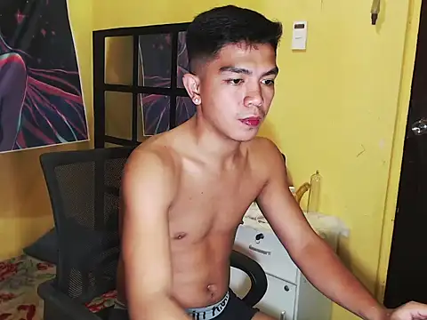 Hunky paul online show from 12-15-25, 08:24