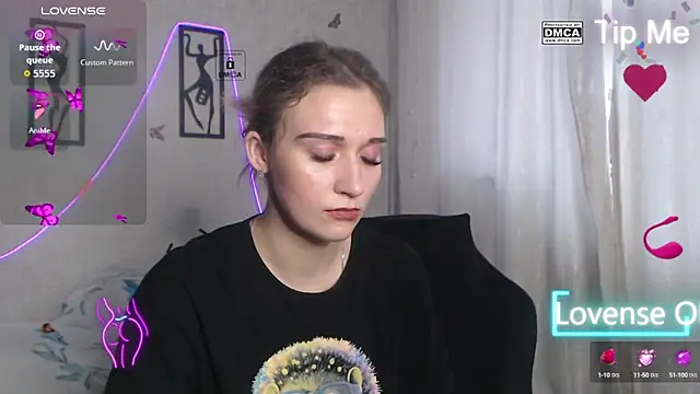 Snapshot of sweetest-cherry chatting on 10-13-25, 11:43 sweetest-cherry online show from 10-13-25, 11:43