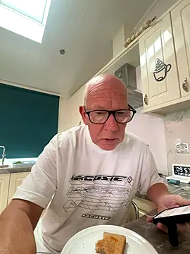 philefc online show from 11-04-25, 08:57