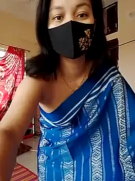 Snapshot of Sweet_Bindika07 chatting on 10-04-25, 04:10 Sweet Bindika07 online show from 10-04-25, 04:10