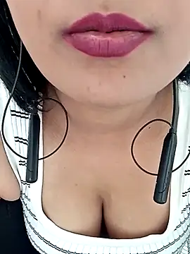 Queen Kushi4 online show from 02-15-26, 08:13