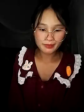Snapshot of saronla_03 chatting on 09-17-25, 04:19 saronla 03 online show from 09-17-25, 04:19