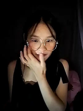 saronla 03 online show from 10-27-25, 03:49