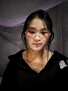 saronla 03 online show from 12-04-25, 07:17