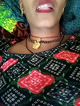 Juhi chawla online show from 10-22-25, 08:03