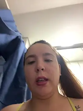m0ranguinh0s2 online show from 06-19-26, 04:44