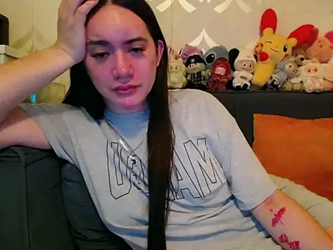 Snapshot of Yhanbeaufort18 chatting on 09-20-25, 06:09 Yhanbeaufort18 online show from 09-20-25, 06:09