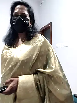 Snapshot of mallu-lover chatting on 05-08-26, 05:29 mallu-lover online show from 05-08-26, 05:29