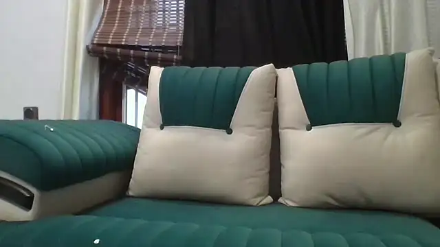 Snapshot of mallu-lover chatting on 06-01-26, 12:07 mallu-lover online show from 06-01-26, 12:07