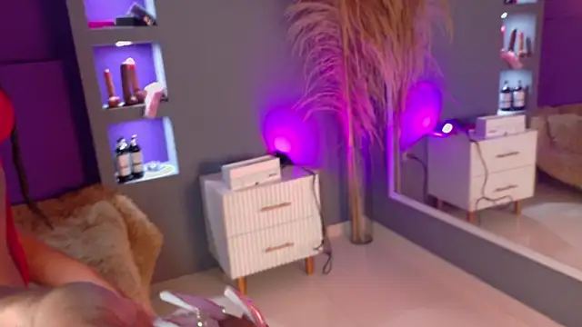 amy miller1 online show from 01-09-26, 08:54