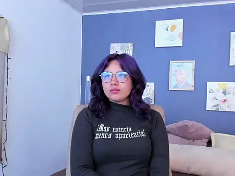 Snapshot of Nova_allen chatting on 11-17-25, 03:18 Nova allen online show from 11-17-25, 03:18