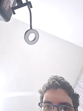 HotZiam online show from 01-12-26, 03:12