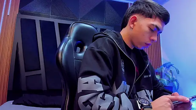 Eryonbradley online show from 10-03-25, 11:29