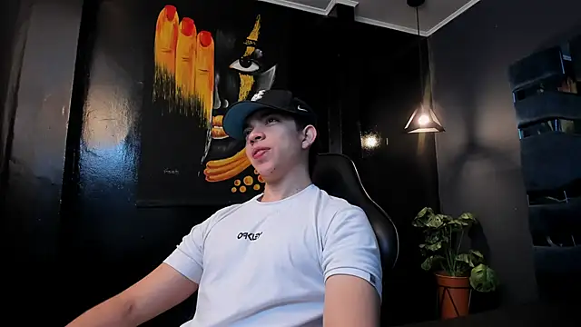 Eryonbradley online show from 12-15-25, 11:25