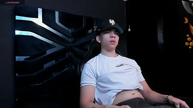 Eryonbradley online show from 12-22-25, 11:29