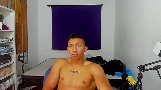 JuanchiT66 online show from 10-04-25, 02:42