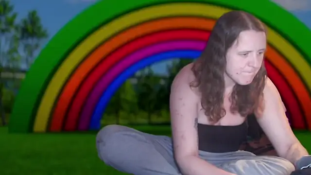 Snapshot of thatsassycouple chatting on 10-11-25, 01:38 thatsassycouple online show from 10-11-25, 01:38