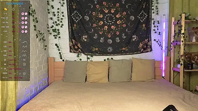 Bekky Hammon online show from 09-30-25, 03:33