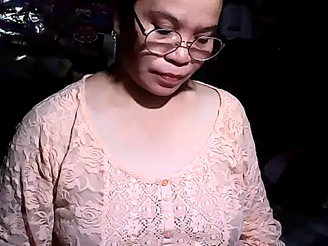 Adeline05 online show from 12-04-25, 09:18