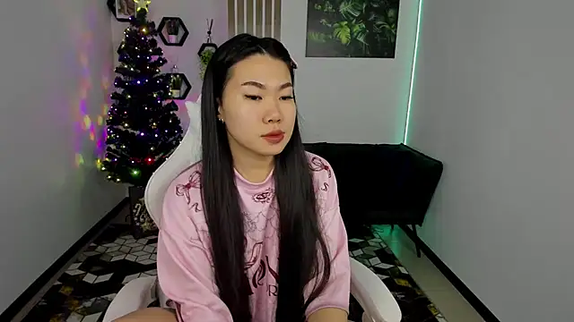 LunaPurrr online show from 01-06-26, 10:56