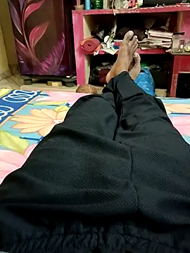 Tamilpayan09876 online show from 11-20-25, 01:44