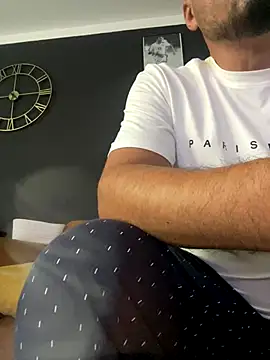 imooLoov online show from 10-20-25, 08:48