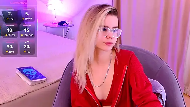 PrincessSlay online show from 11-11-25, 05:29