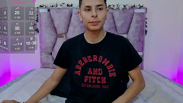 Snapshot of lana_and_liam_ chatting on 10-25-25, 10:34 lana and liam online show from 10-25-25, 10:34