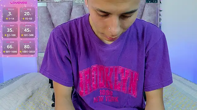 Snapshot of lana_and_liam_ chatting on 11-02-25, 10:28 lana and liam online show from 11-02-25, 10:28