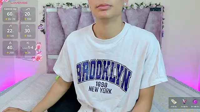 Snapshot of lana_and_liam_ chatting on 11-16-25, 10:43 lana and liam online show from 11-16-25, 10:43