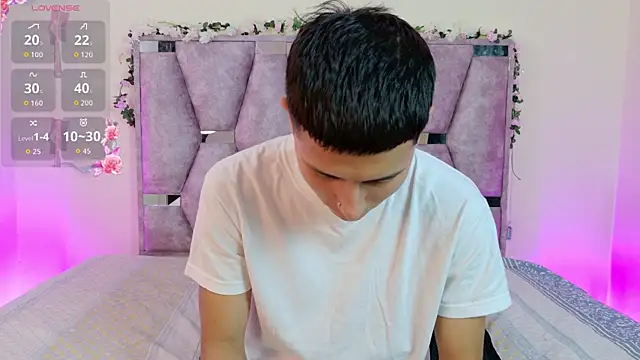 Snapshot of lana_and_liam_ chatting on 11-29-25, 10:29 lana and liam online show from 11-29-25, 10:29