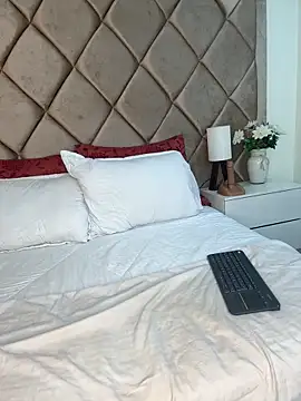 AngelinaDuvall online show from 04-10-26, 09:58