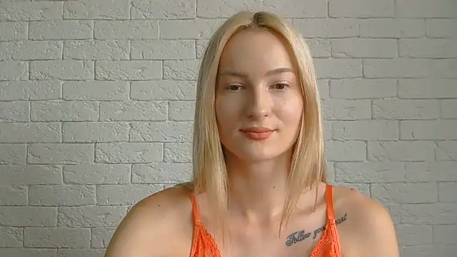 Snapshot of Alice_Sweet_01 chatting on 06-14-26, 11:01 Alice Sweet 01 online show from 06-14-26, 11:01