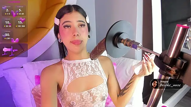 Brooke monroe online show from 03-24-26, 04:34