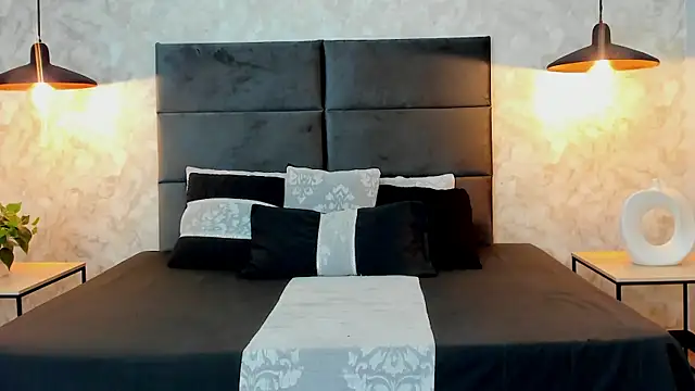 Snapshot of RaphaelDufort chatting on 10-06-25, 11:57 RaphaelDufort online show from 10-06-25, 11:57