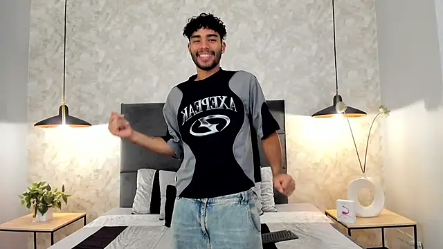 RaphaelDufort online show from 11-17-25, 11:21