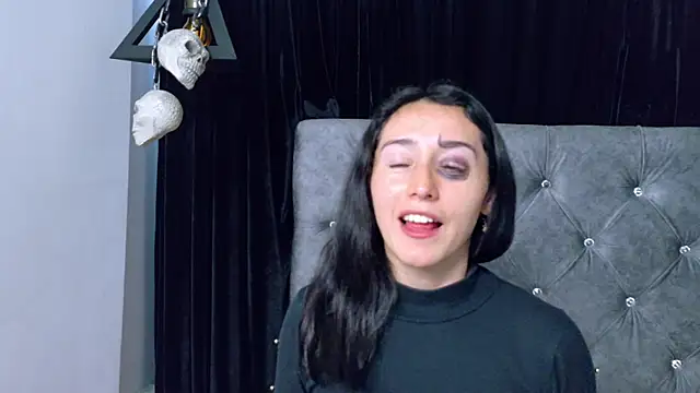 Ginevra esposito online show from 10-24-25, 01:07