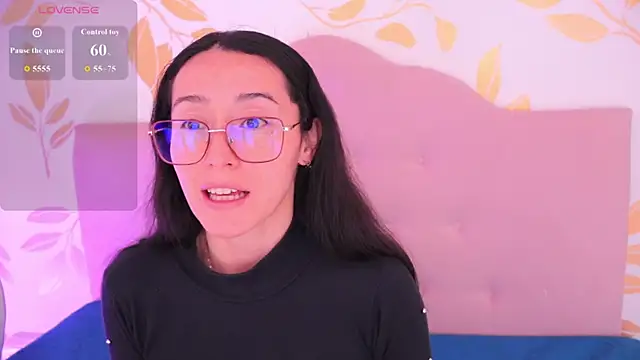 Ginevra esposito online show from 03-18-26, 01:03