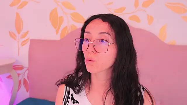 Ginevra esposito online show from 03-25-26, 12:44