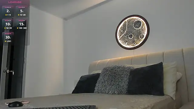 Snapshot of victoriia_rose chatting on 09-15-25, 11:05 victoriia rose online show from 09-15-25, 11:05