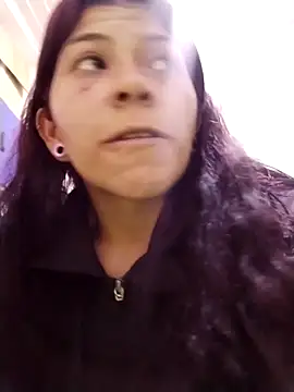 Raven Rouge  online show from 01-10-26, 08:10