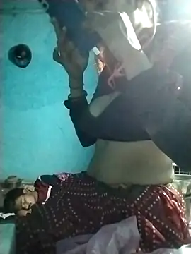 Hot-qwer online show from 03-28-26, 08:52