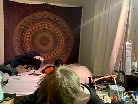 XanderOzzz online show from 11-04-25, 10:58