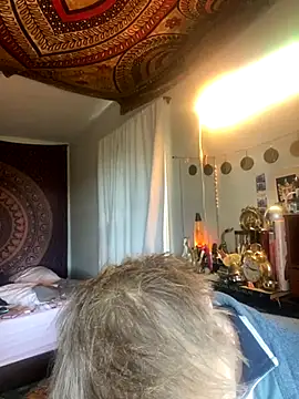 XanderOzzz online show from 11-12-25, 05:35