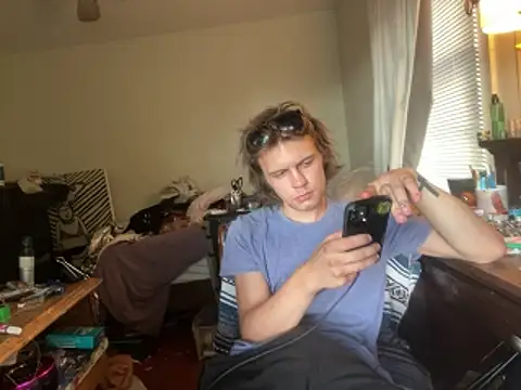 XanderOzzz online show from 06-11-26, 11:47