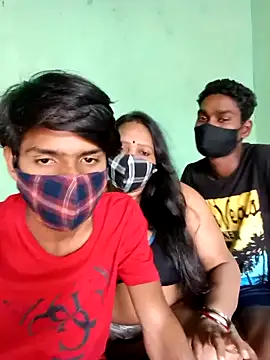 LoveOnStream online show from 10-22-25, 08:47